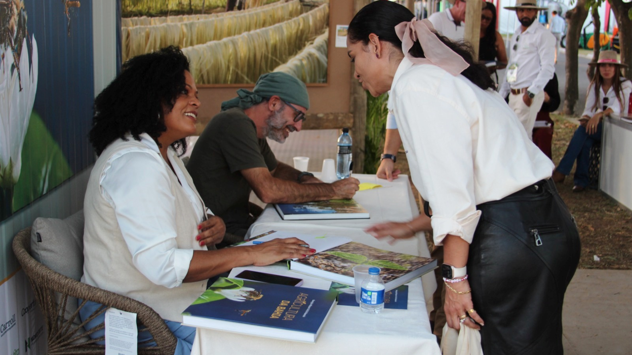10.06.2025_Lançamento livro Agricultura da Bahia na Bahia Farm Show